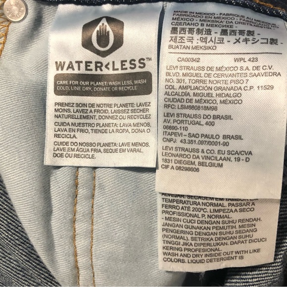 Levi 550 Denim Jeans Mens Reg Fit 48 x 32 Blue Dark Wash - Picture 5 of 5